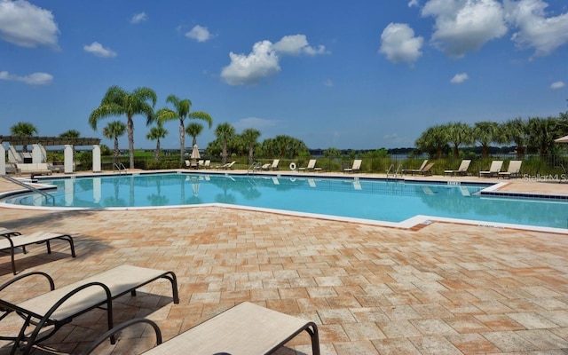 5009 Lake Overlook Ave, Bradenton, FL 34208 - pool with a pergola and a patio area