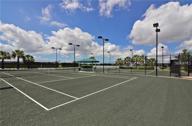 5009 Lake Overlook Ave, Bradenton, FL 34208 - view of sport court with fence