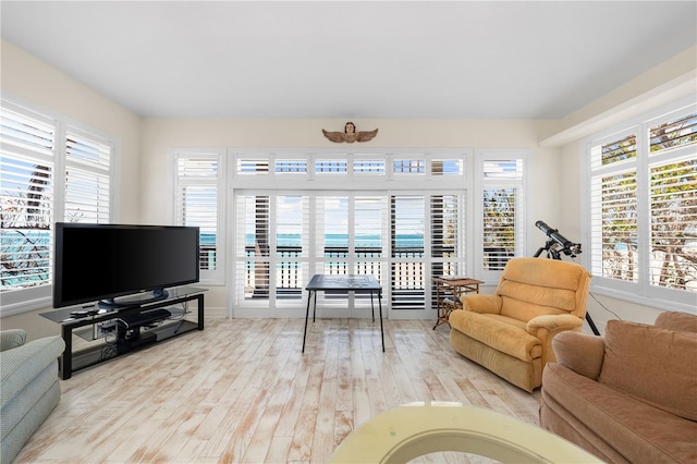 8592 Hidden Lagoon Rd, Sarasota, FL 34242 - living area with light wood-type flooring