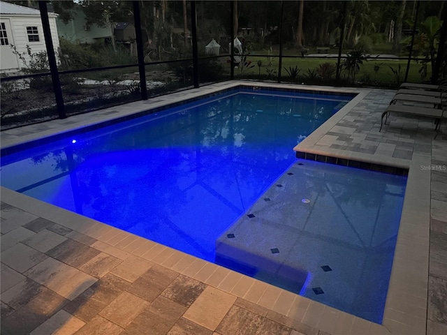 2326 2nd Ave E, Bradenton, FL 34208 - swimming pool with a patio and glass enclosure