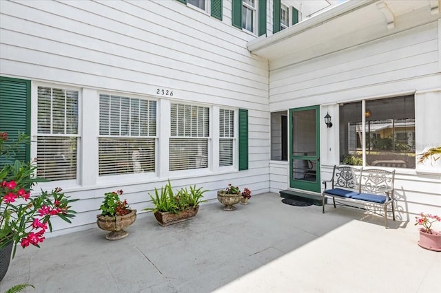 2326 2nd Ave E, Bradenton, FL 34208 - view of patio / terrace