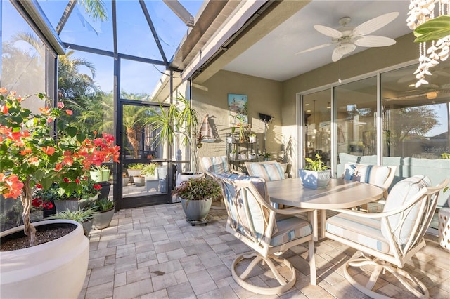 6936 White Willow Ct, Sarasota, FL 34243 - sunroom / solarium with plenty of natural light