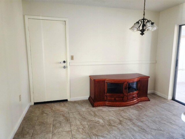 4058 Gatewood Dr, Sarasota, FL 34232 - photo 7
