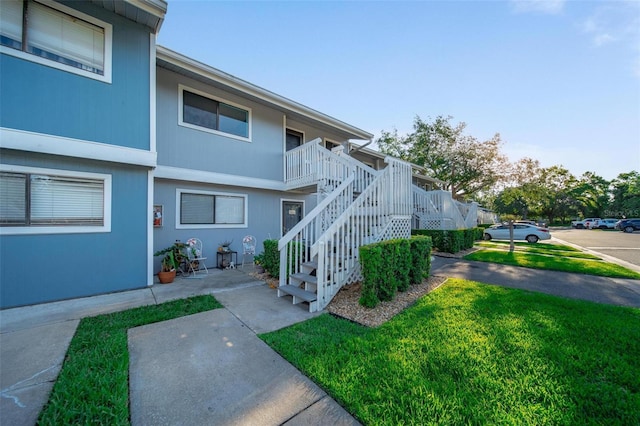 6033 34th St W Unit 132, Bradenton, FL 34210 - view of building exterior with stairway