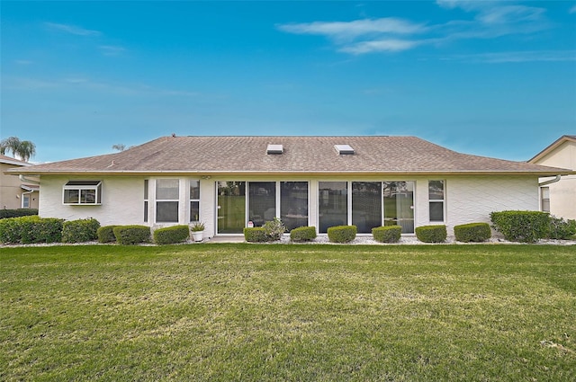 4360 Presidential Avenue Cir E, Bradenton, FL 34203 - view of front of home with a front lawn