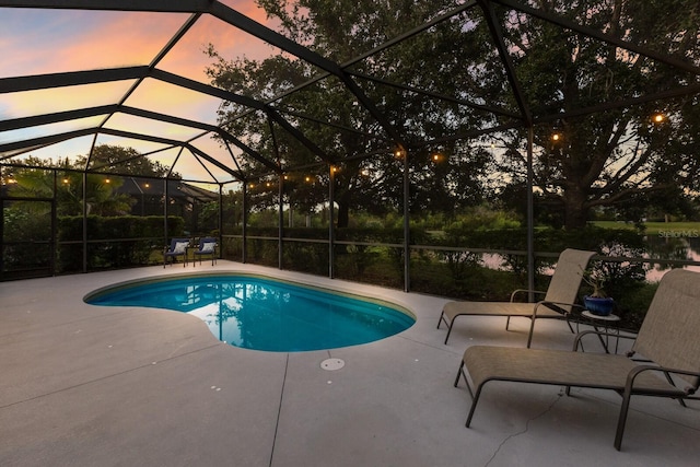 5023 Brickell Park Cv, Bradenton, FL 34211 - swimming pool featuring a patio area and a lanai