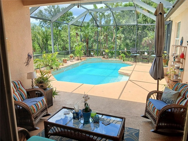 6631 63rd Ter E, Bradenton, FL 34203 - swimming pool with a patio area, outdoor dining space, and a lanai