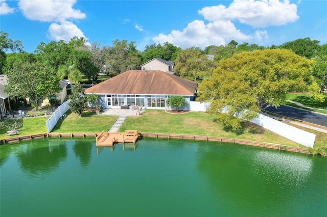 5810 Lake Victoria Dr, Lakeland, FL 33813 - birds eye view of property featuring a water view
