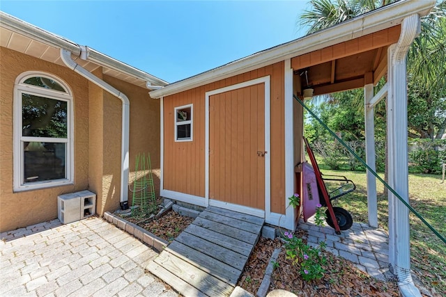 1631 Madison Ave, North Port, FL 34286 - view of outbuilding featuring an outdoor structure