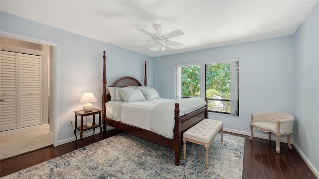 5324 Siesta Ct, Sarasota, FL 34242 - bedroom featuring ceiling fan, baseboards, and wood finished floors