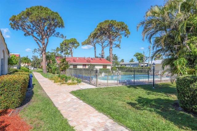 2267 Pueblo Ln Unit V40, Sarasota, FL 34231 - view of pool