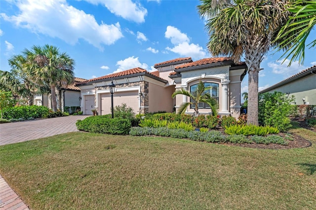 7044 Whittlebury Trl, Bradenton, FL 34202 - photo 1