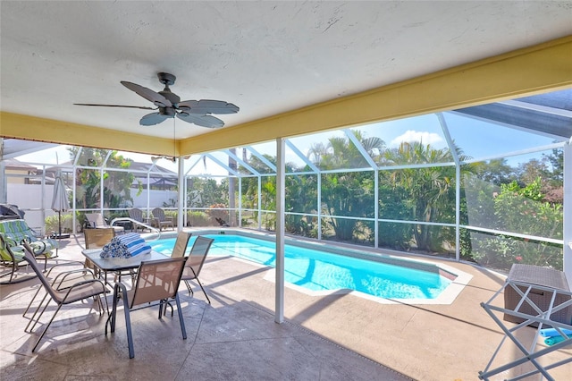 6415 39th Ave W, Bradenton, FL 34209 - outdoor pool featuring a patio area and a lanai