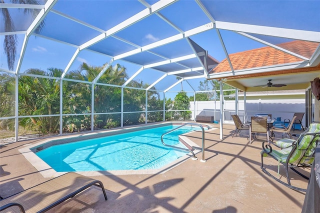 6415 39th Ave W, Bradenton, FL 34209 - view of pool featuring fence, a patio, a fenced in pool, a ceiling fan, and glass enclosure