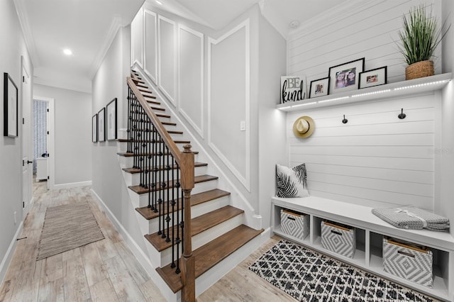 11611 Roseto Ct, Fort Myers, FL 33913 - mudroom featuring light wood-style floors, baseboards, ornamental molding, and recessed lighting