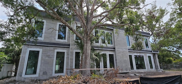 1423 S Shade Ave, Sarasota, FL 34239 - view of side of home featuring stone siding