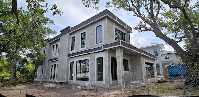 1423 S Shade Ave, Sarasota, FL 34239 - view of property exterior featuring fence