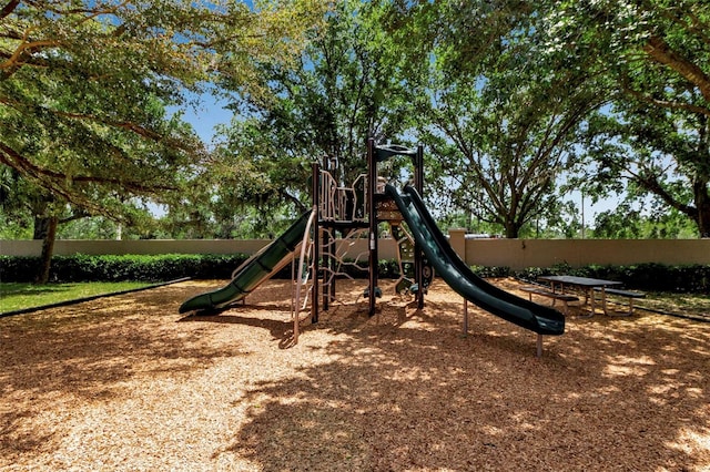 3738 Eagle Hammock Dr, Sarasota, FL 34240 - community jungle gym with fence
