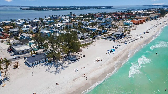 2214 Gulf Dr N, Bradenton Beach, FL 34217