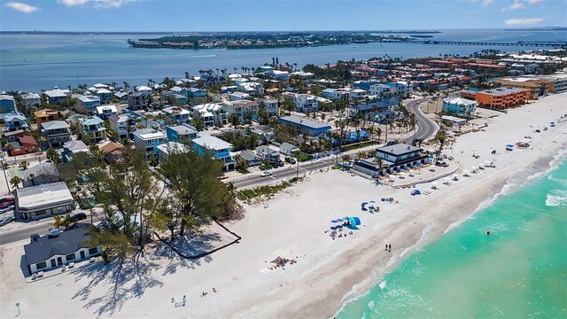 2214 Gulf Dr N, Bradenton Beach, FL 34217