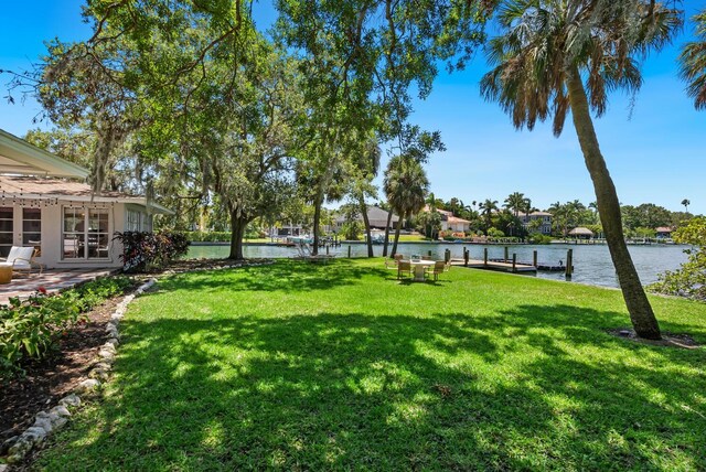 1542 Gulfview Dr, Sarasota, FL 34236 - photo 17