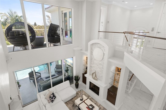7118 Hawks Harbor Cir, Bradenton, FL 34207 - living area featuring built in shelves