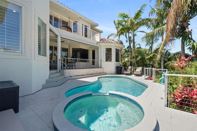 7118 Hawks Harbor Cir, Bradenton, FL 34207 - view of pool with a pool with connected hot tub and a patio area