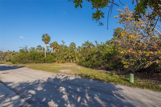 560 Gulf Bay Rd, Longboat Key, FL 34228