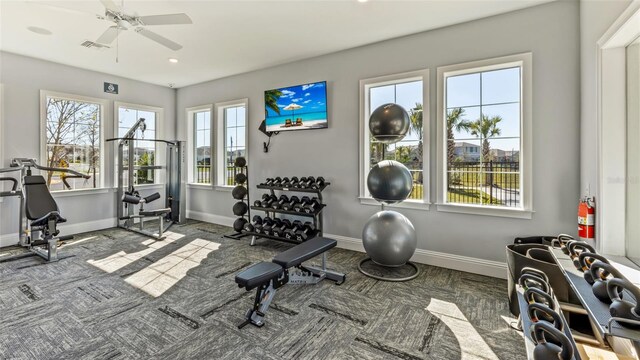 exercise area with a ceiling fan, baseboards, carpet flooring, visible vents, and recessed lighting