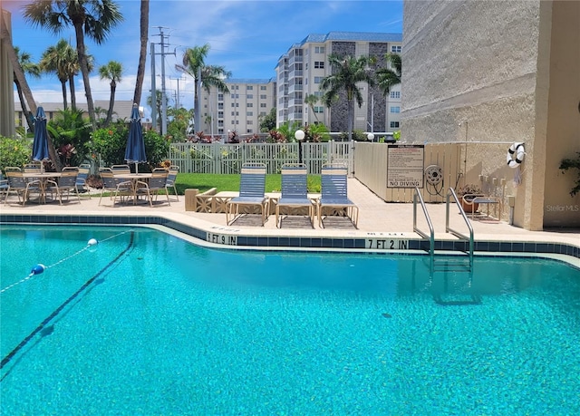 845 Benjamin Franklin Dr Unit 101, Sarasota, FL 34236 - pool featuring fence and a patio