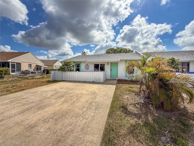 3909 40th St W, Bradenton, FL 34205 - single story home featuring fence and stucco siding