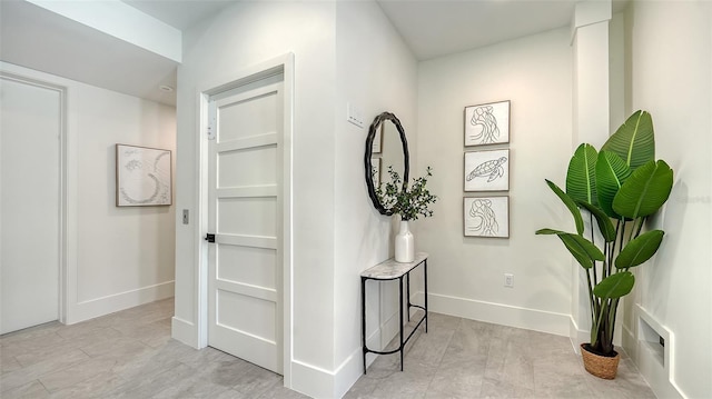 8800 Midnight Pass Rd, Sarasota, FL 34242 - hall featuring baseboards