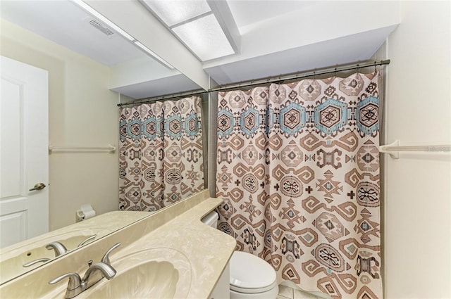 bathroom with a shower with shower curtain, visible vents, toilet, and vanity