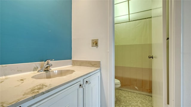 6157 Midnight Pass Rd Unit B42, Sarasota, FL 34242 - bathroom featuring a shower with curtain, vanity, and toilet