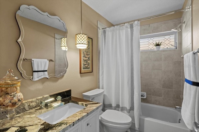 3816 Little Country Rd, Parrish, FL 34219 - full bathroom featuring toilet, shower / bath combination with curtain, and vanity
