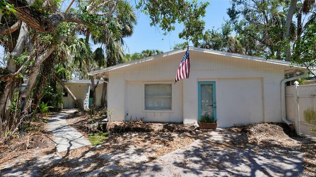 5033 Oxford Dr, Sarasota, FL 34242 - photo 15