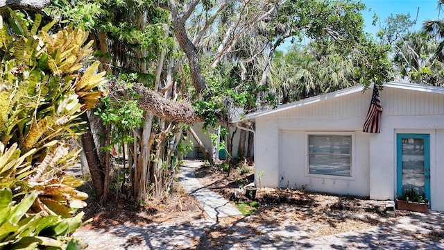 5033 Oxford Dr, Sarasota, FL 34242 - photo 16