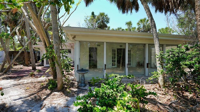 5033 Oxford Dr, Sarasota, FL 34242 - photo 21
