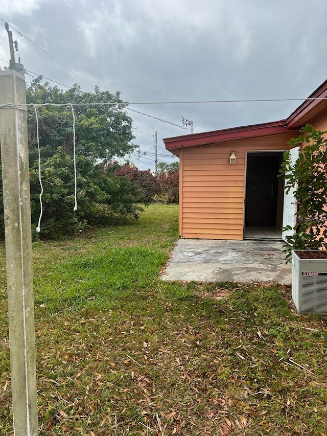 21291 Coulton Ave, Port Charlotte, FL 33952 - view of green lawn