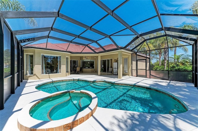 12838 Daisy Pl, Bradenton, FL 34212 - view of swimming pool with a patio area, a pool with connected hot tub, and a lanai
