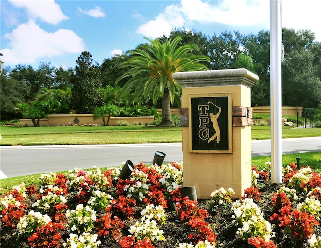 4691 Las Brisas Ln, Sarasota, FL 34238 - community sign featuring fence and a yard
