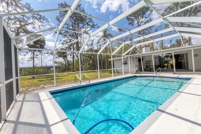 4311 52nd St E, Bradenton, FL 34208 - outdoor pool featuring a lanai and a patio
