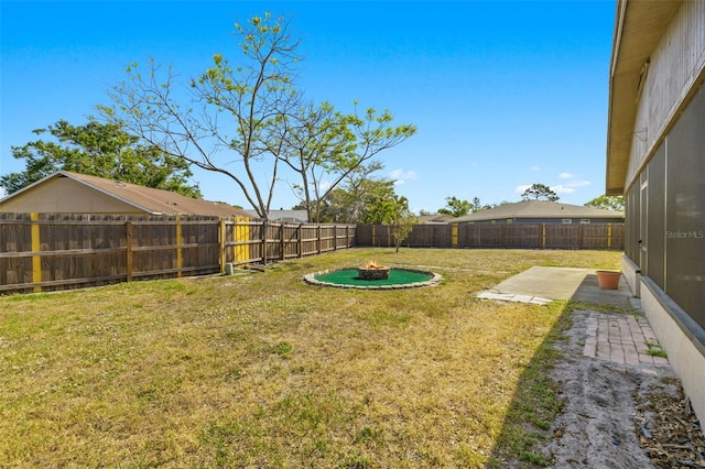 6547 Samoa Dr, Sarasota, FL 34241 - view of yard with a patio area