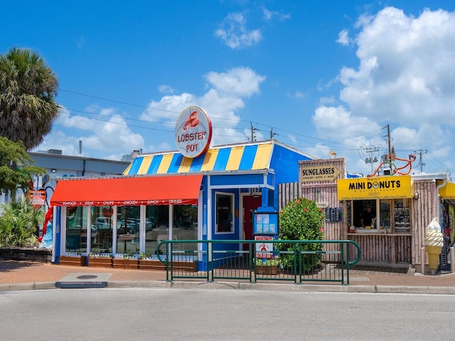 view of commercial location