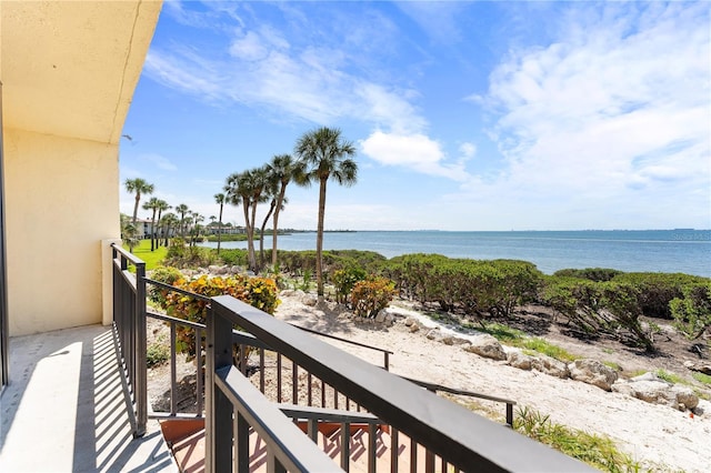 6460 Mourning Dove Dr Unit 102, Bradenton, FL 34210 - balcony featuring a water view