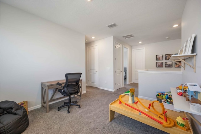carpeted office with baseboards, visible vents, and recessed lighting