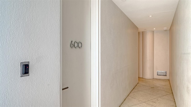 280 Golden Gate Pt Unit 600, Sarasota, FL 34236 - view of hallway