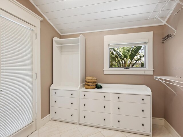 8871 Fishermens Bay Dr, Sarasota, FL 34231 - view of spacious closet