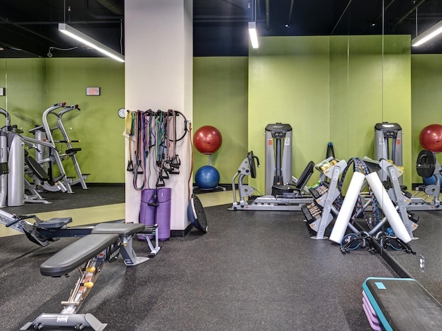1255 N Gulfstream Ave Unit 402, Sarasota, FL 34236 - view of gym