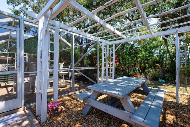4219 Berkshire Dr, Sarasota, FL 34241 - view of patio / terrace